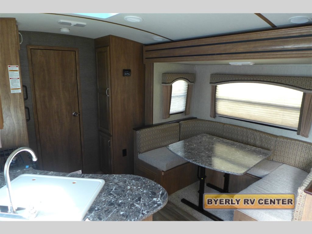 2016 Keystone Laredo LHT