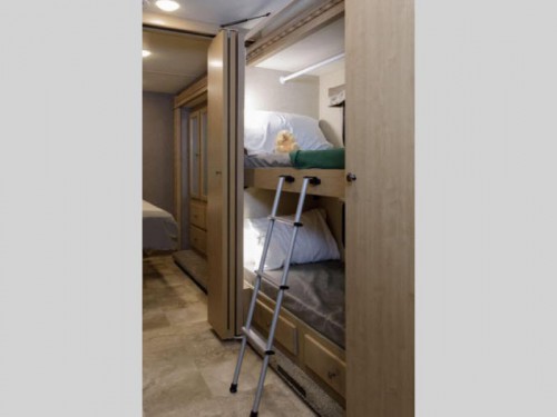 Thor Windsport Class A Motorhome Bunks