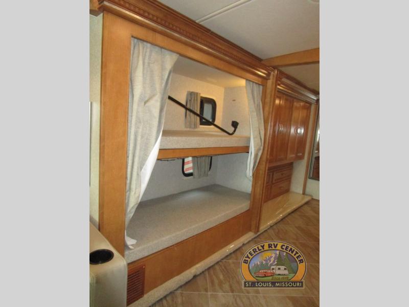 Byerly Winnebago Bunkhouse Curtained