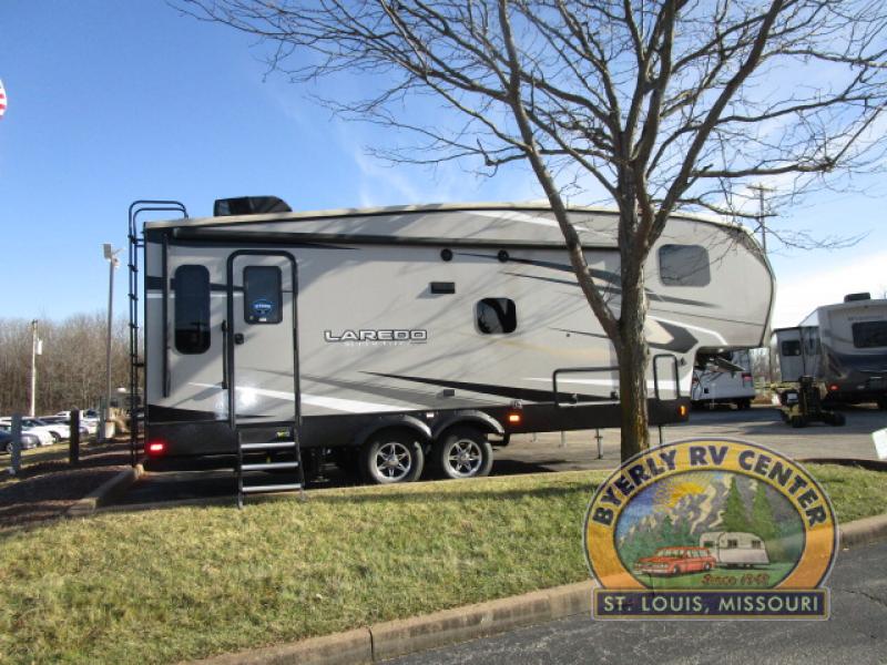 Laredo Super Lite fifth wheel Main