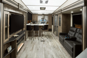 Spinter 5th Wheels and Travel Trailers offer the most unique floorplans in the RV industry