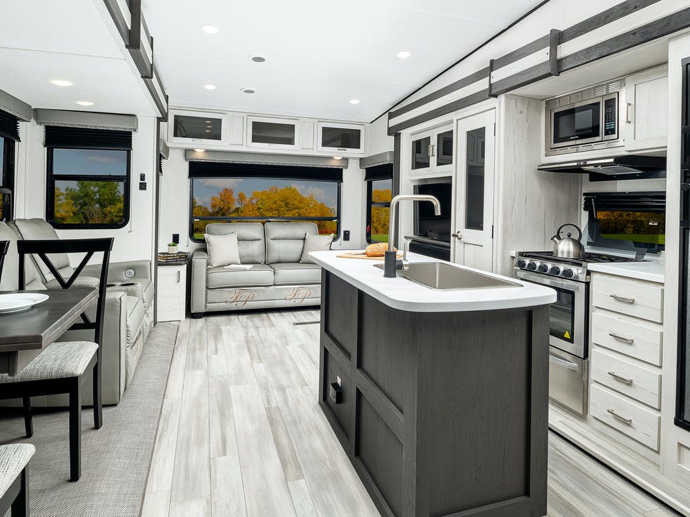 Keystone Sprinter 5th Wheel - Byerly RV