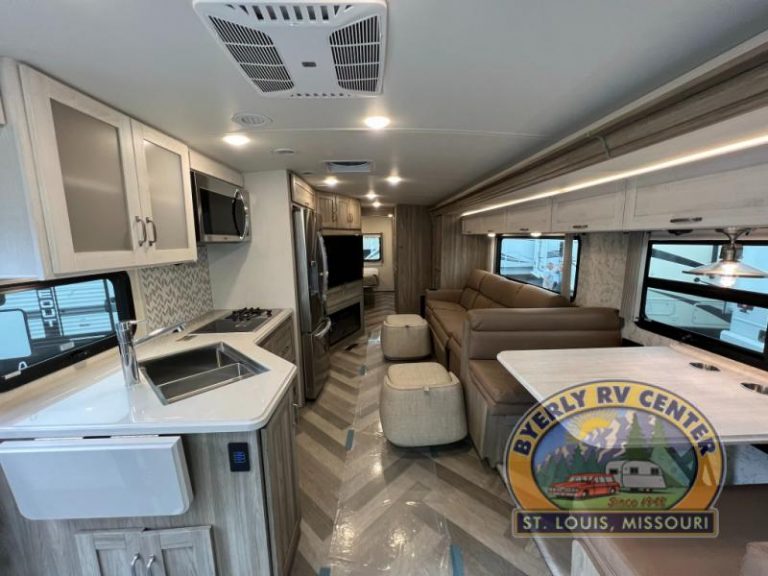 2024 Winnebago Adventurer Motorhome